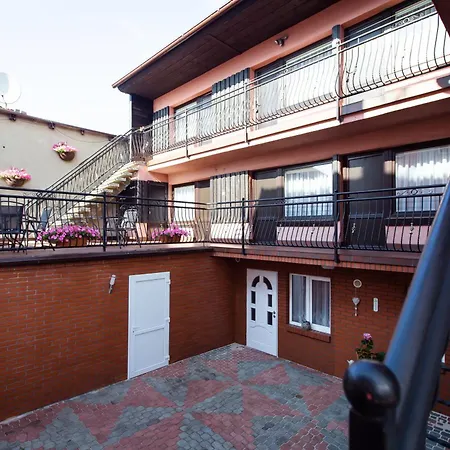 Hortensjowy Zakatek Goscinne Леба