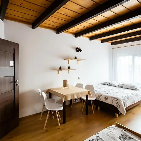 Проживание в семье Hortensjowy Zakatek Goscinne *