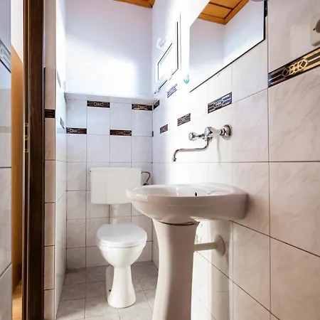 Homestay Hortensjowy Zakatek Goscinne Leba
