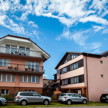 Hortensjowy Zakatek Goscinne * Леба