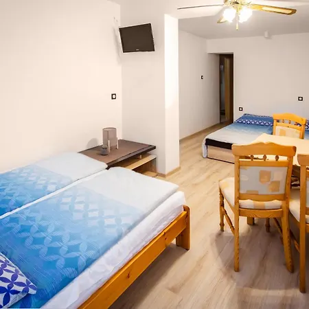 Hortensjowy Zakatek Goscinne Проживание в семье