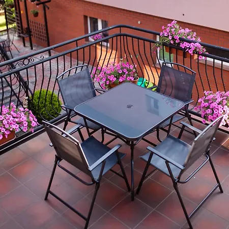 Hortensjowy Zakatek Goscinne Леба