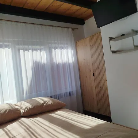 Hortensjowy Zakatek Goscinne * Леба