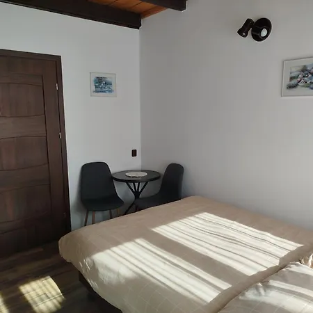 Hortensjowy Zakatek Goscinne Quarto em Acomodações Particulares