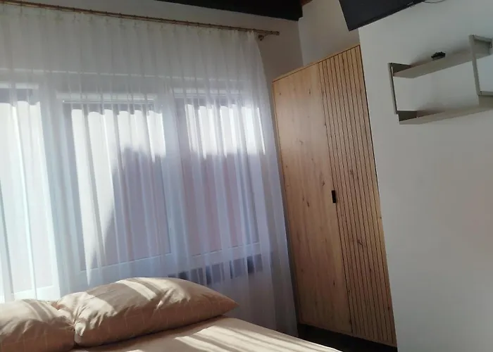 Hortensjowy Zakatek Goscinne * Łeba